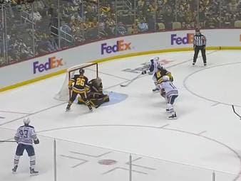 Der deutsche NHL-Superstar Leon Draisaitl bringt sich mit seinen Edmonton Oilers in eine immer bessere Ausgangsposition für die Playoffs.