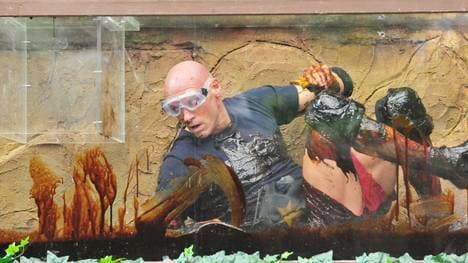 Thorsten Legat bei einer Dschungelprüfung