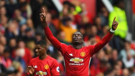 Manchester United v Leicester City - Premier League