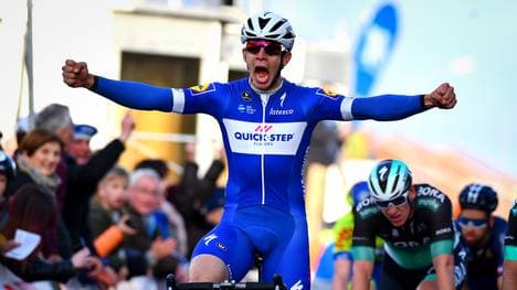 TOPSHOT-CYCLING-HANDZAME-CLASSIC-RACE