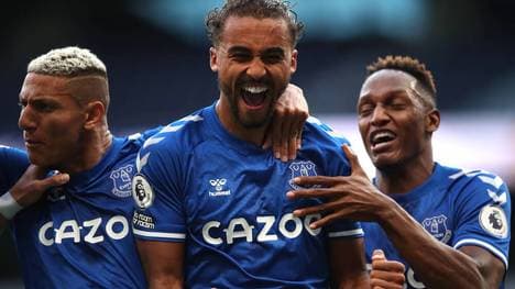 Dominic Calvert-Lewin (M.) netzte in dieser Saison bereits vier Mal