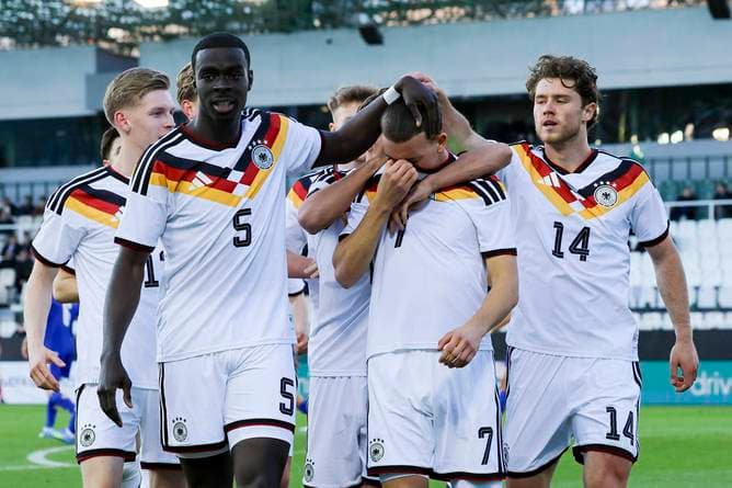 Emotionale Szenen um El Mala