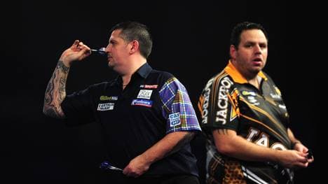 Adrian Leiws (r.) musste sich im WM-Finale  Gary Anderson geschlagen geben