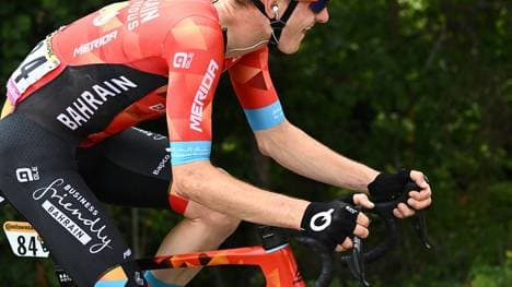 Der Slowene gewinnt hauchdünn