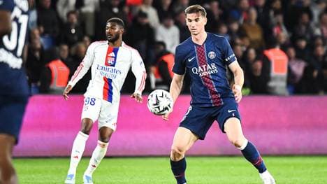 Fabián Ruiz (r.) kehrt nach dreimonatiger Verletzungspause zurück 