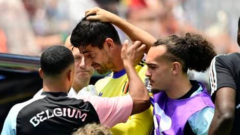 Thibaut Courtois muss verletzt runter