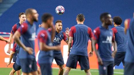 Neymar meldet sich bei PSG zurück