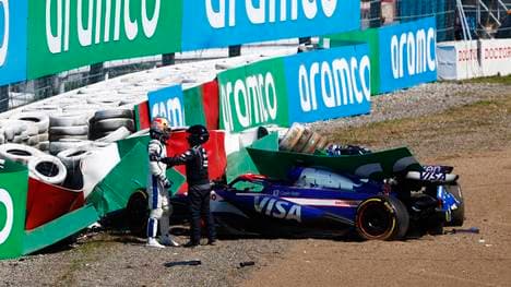 Ein Startcrash im Mittelfeld sorgte zu Beginn des Großen Preises von Japan für Aufregung