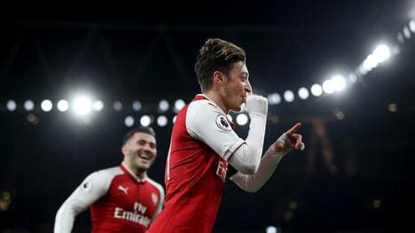 Arsenal v Huddersfield Town - Premier League