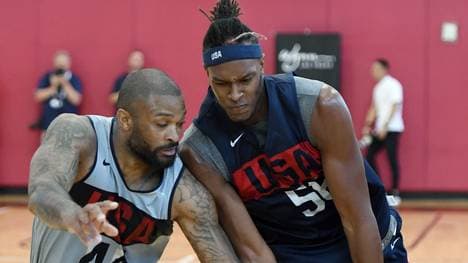 P.J. Tucker (l.) musste seine Teilnahme an der Basketball-WM absagen