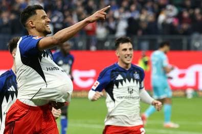 Wolfsburg holt auch Stürmer Glatzel