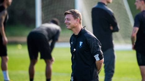 Jon Dahl Tomasson nimmt den Spionage-Versuch der Wolfsburger mit Humor