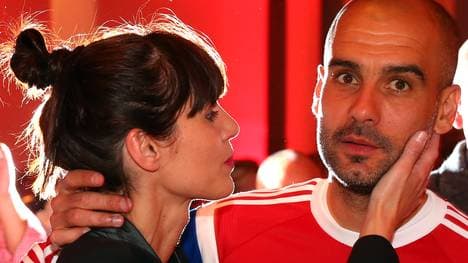 Pep Guardiola ist seit seinem 18. Lebensjahr mit seiner Ehefrau Cristina Serra zusamme