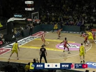 Spiel Highlights zu ALBA BERLIN - Fitness First Würzburg Baskets