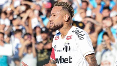 Neymar legte sich mit den eigenen Fans an