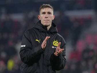 Höwedes mit Rat an Schlotterbeck