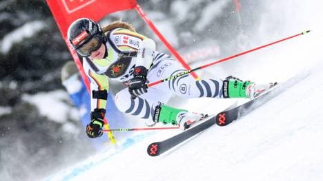 Paulina Schlosser bei einem Rennen auf der Reiteralm in der Saison 2020/21