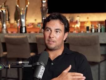 Sergio Perez blickt auf seine Zeit bei Red Bull zurück und findet deutliche Worte. Der Mexikaner spricht über die interne Zerrüttung des einstigen Erfolgsteams und die enorme Last, Teamkollege von Max Verstappen zu sein.