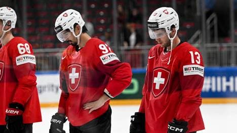 Jonas Siegenthaler (Nr.92) ist nach dem erneuten Viertelfinal-Aus gegen Deutschland mehr als bedient