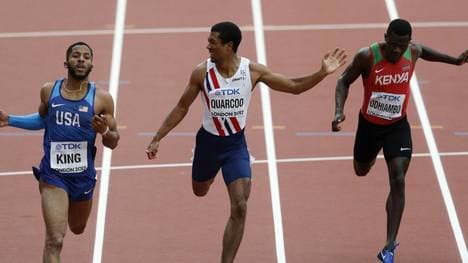 Für zwei Jahre gesperrt worden: Kenias Mark Otieno (r.)