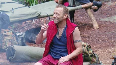 Thomas Häßler nahm sich im RTL-Dschungelcamp Hanka Rackwitz vor