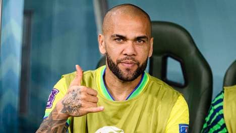 Dani Alves wurde in Polizeigewahrsam genommen