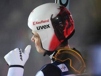 Raimunds Podestserie ist gerissen