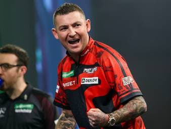 Aspinall behält die Nerven