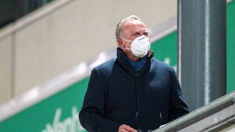 Karl-Heinz Rummenigge beim Bundesliga-Spiel des FC Bayern in Augsburg