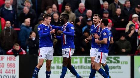 Die Spieler von Carlisle United wollen den Opfern von Sturm "Desmond" helfen