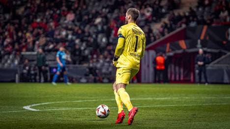 Oliver Baumann sorgte mit einem Fehlpass für den Fehlstart