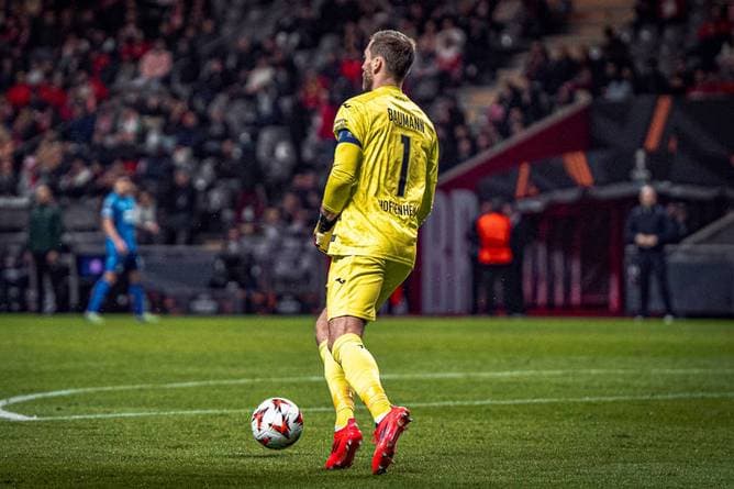 Bitterer Patzer von DFB-Keeper