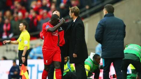 Mamadou Sakho (l.) zeigte sich von seiner Auswechslung wenig begeistert