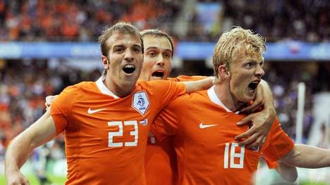 Rafael van der Vaart (l.) und Dirk Kuyt spielten lange Jahre gemeinsam für das niderländische Nationalteam