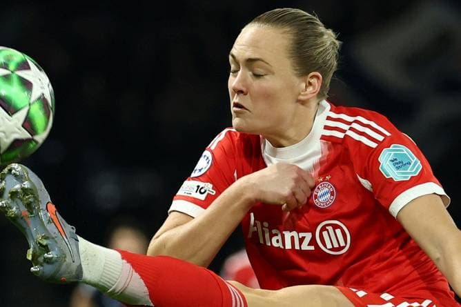 Neuer Job! Bayern-Spielerin scoutet für Männermannschaft