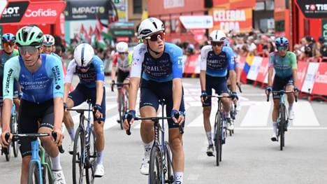 Das Team Israel - Premier Tech ist bei der Vuelta zum Mittelpunkt einer politischen Kontroverse geworden