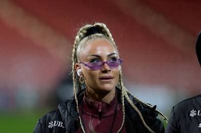 Große Ehre für Alisha Lehmann