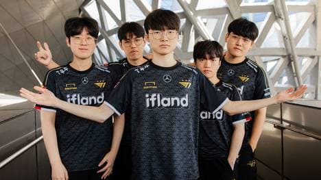Die LPL dominiert weiterhin das Worlds-Geschehen und konnte mit GENG einen heißen Titelkandidaten besiegen. T1 wiederum ist nun das letzte verbliebene nicht aus China stammende Team der LoL-Weltmeisterschaft