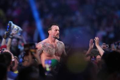 WWE-Legende attackiert Punk: "Ich glaube, er ist durch"
