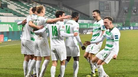 Greuther Fürth feiert einen Sieg gegen Holstein Kiel