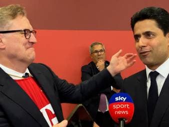 Der FC Bayern Munich scheitert im Champions-League-Halbfinale an Paris Saint-Germain. Im Anschluss an die Partie treffen der Vorstandsvorsitzende des FC Bayern München, Jan-Christian Dreesen, und PSG-Präsident Nasser Al-Khelaifi in der Mixed Zone aufeinander und zollen sich großen Respekt.