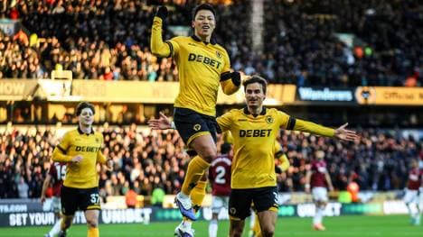 Hwang jubelt über den Treffer zum 2:0