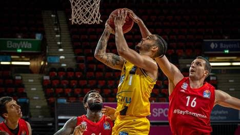 Nick Weiler-Babb (l.) wurde in der vergangenen Saison mit Ludwigsburg Vizemeister