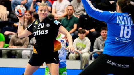 Kapitänin Antje Döll übernimmt Verantwortung