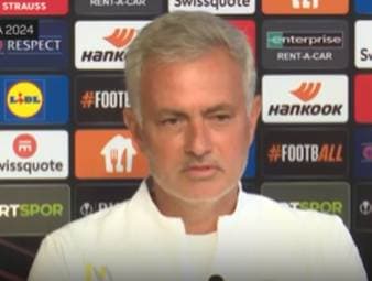 Pressekonferenz-Ärger um José Mourinho! Nach der 1:3-Niederlage gegen Galatasaray Istanbul erhielt "The Special One" eine Geldstrafe in Höhe von 4000 Euro, weil er nicht bei der Pressekonferenz erschien. Das hatte Gründe, wie der Portugiese erklärt.