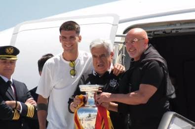 Yamal, Morata und Co. bringen Trophäe nach Hause