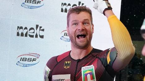 Bob-Pilot Johannes Lochner darf jubeln