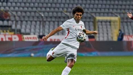 Henri Koudossou bleibt in Augsburg