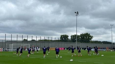 Dunkle Wolken beim ersten Training