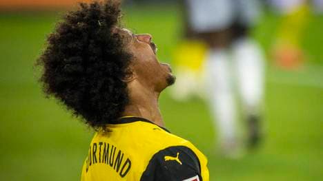 Karim Adeyemi ärgert sich über eine vergebene Chance